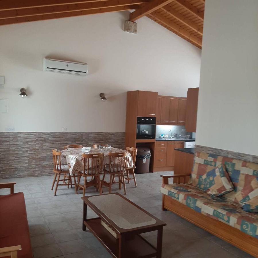 Haven House Villa ลาร์นาคา ภายนอก รูปภาพ